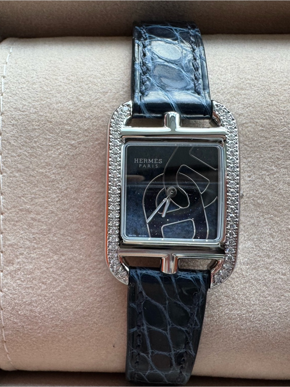 Hermes Diamond-Set Cape Cod Watch in Blue Alligator Strap - Picture 3 of 4